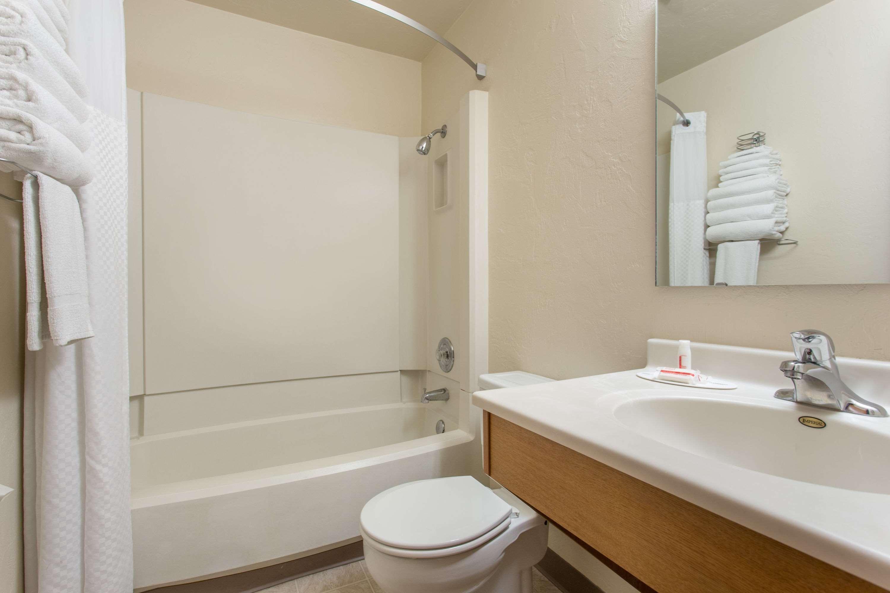 Super 8 By Wyndham Olympia Area 3*